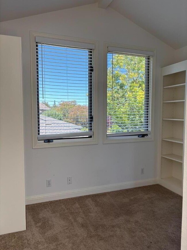 Building Photo - 1251 Bellair Way