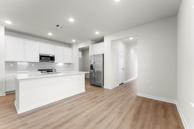 Building Photo - 8627 Blueberry Ash St