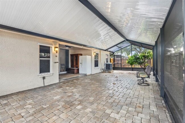 Building Photo - 15316 Lake Bella Vista Dr