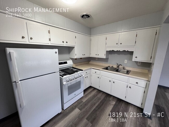 Building Photo - 1819 N 21st St