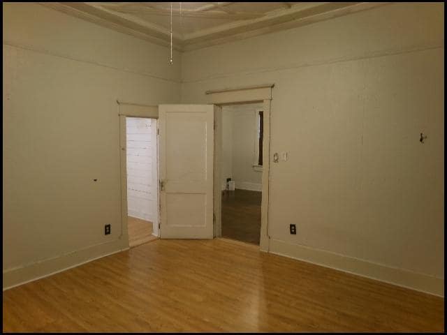 Building Photo - 303 E Nichols St