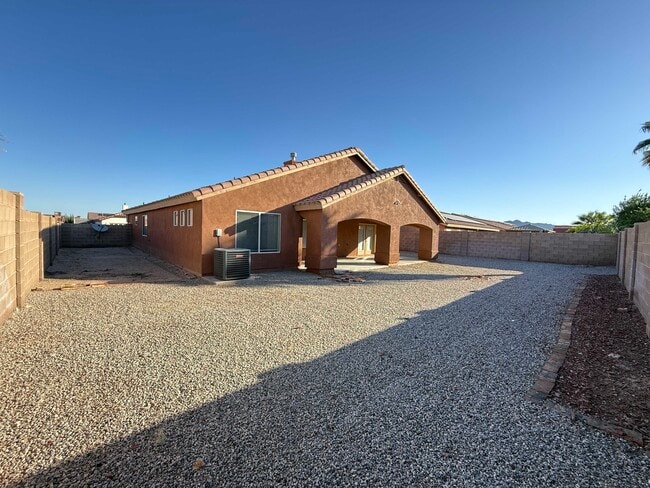 Building Photo - 11655 E 35th St