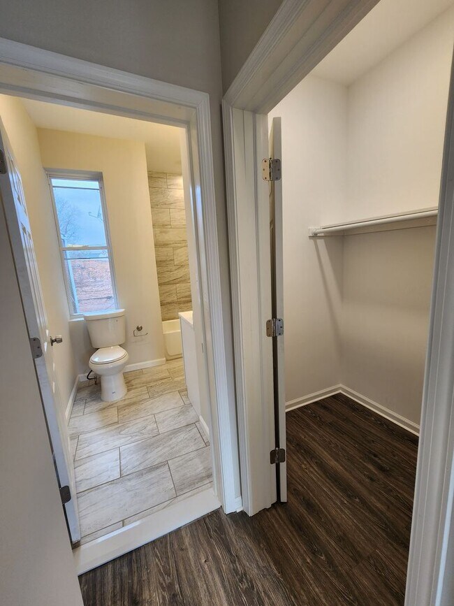 Building Photo - Beautiful 3 bed 3.5 Bath home