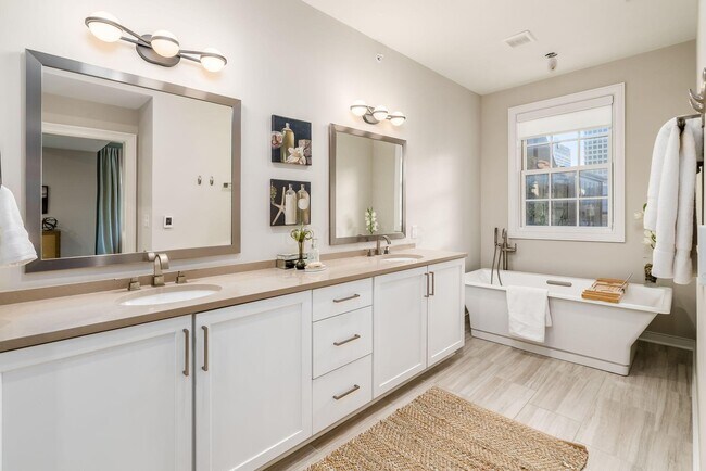 Building Photo - 100 Normandy Ave