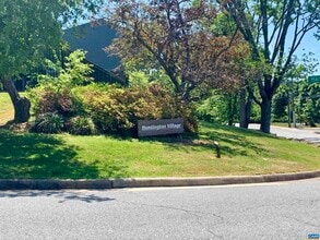 Building Photo - 327 Harvest Dr