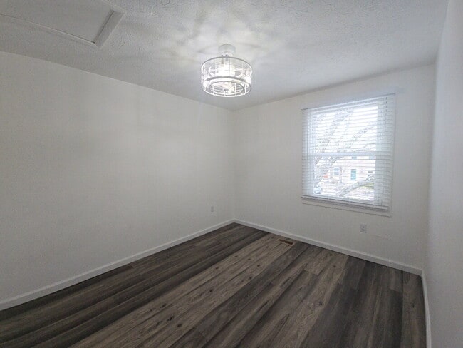 Building Photo - 2877 Mossy Brink Ct