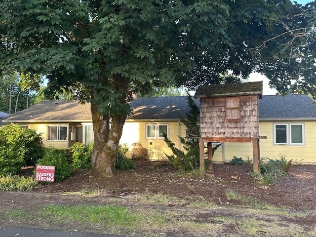 Front of house with stilt house - 16715 SE Evergreen Ln