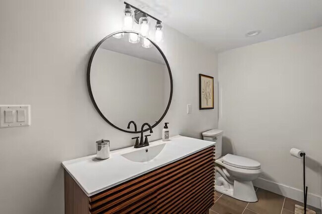 Building Photo - Updated 3 bedroom Delafield ranch