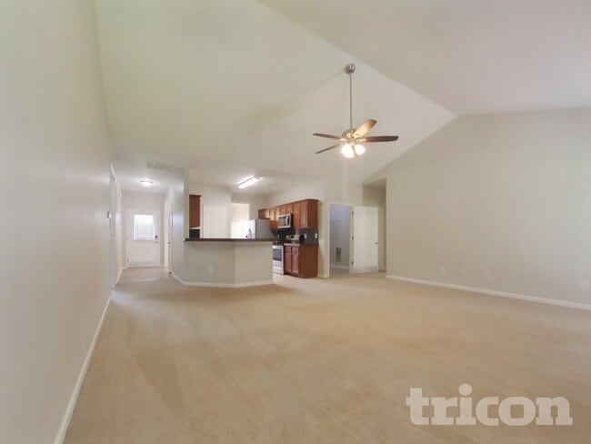 Building Photo - 56 Chimney Springs Dr SW