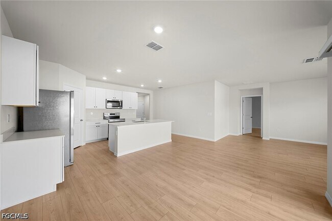 Building Photo - 4080 Peaceful River Ln