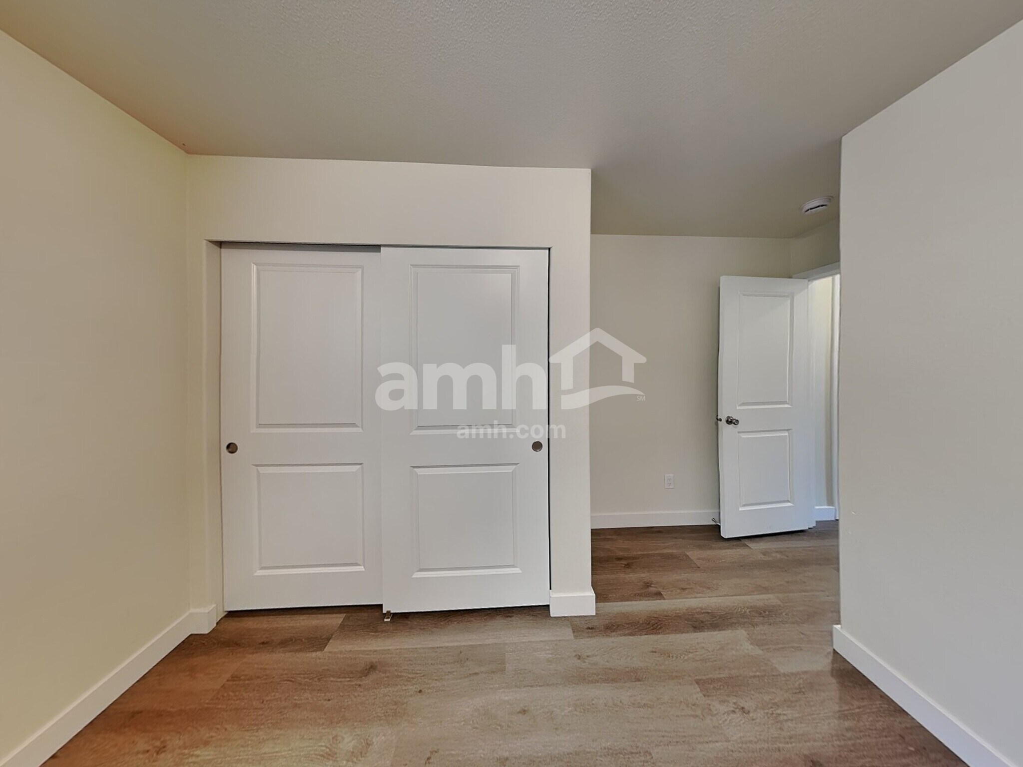 Building Photo - 1719 Blacktail Ln