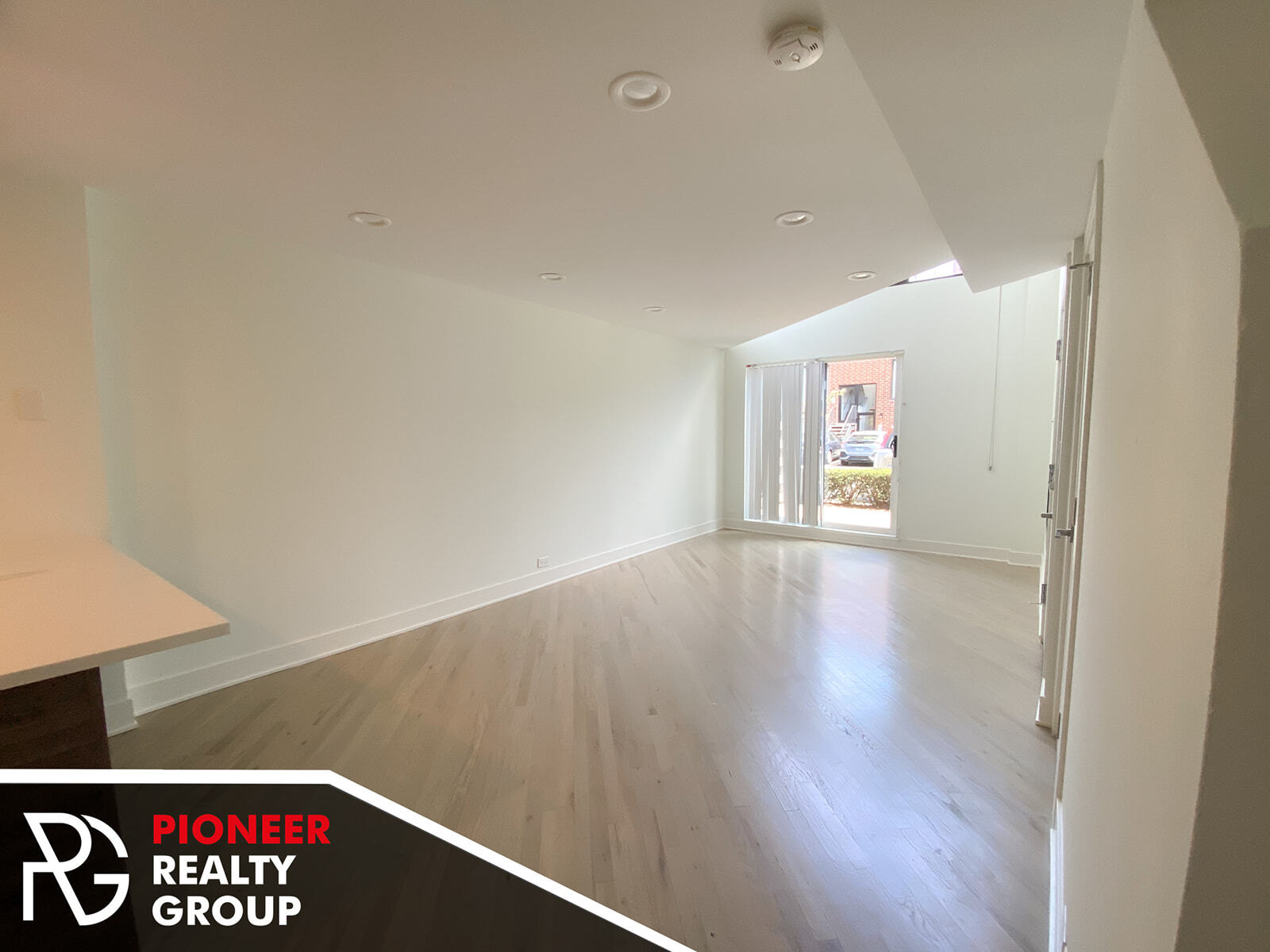 Building Photo - 932 W Grace St