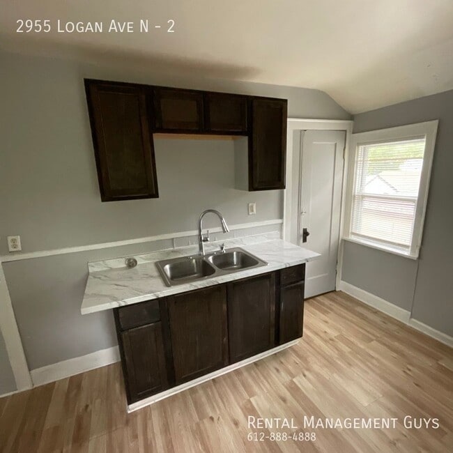 Building Photo - 2955 N Logan Ave