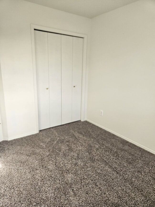 Building Photo - 3 bedroom home in Nampa