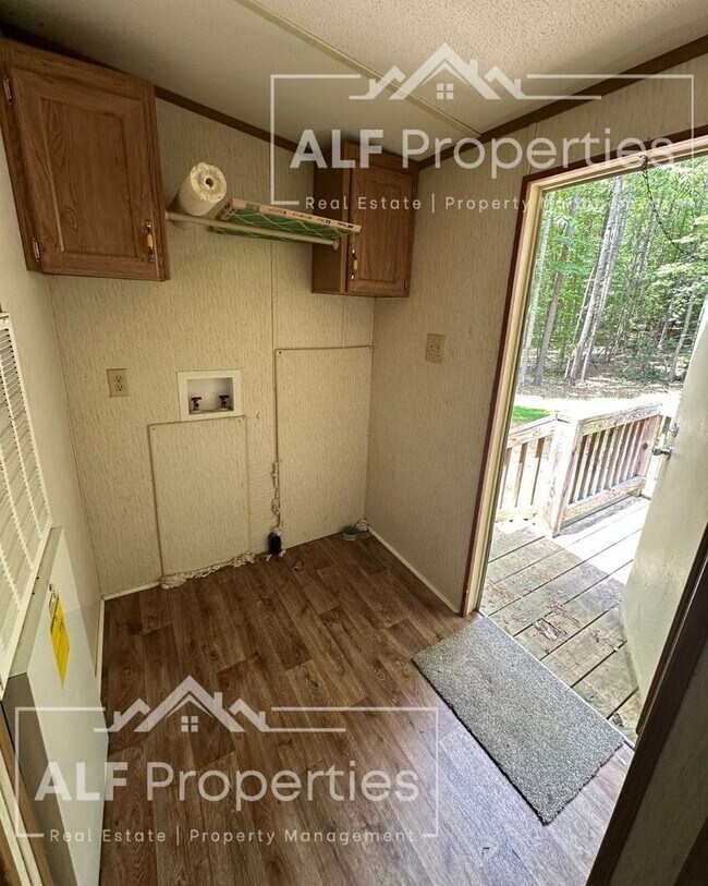 Building Photo - Peaceful 3BR Home on Plantation Drive