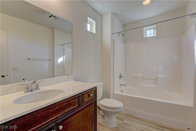 Building Photo - 10156 Ruggles Mansion Ave