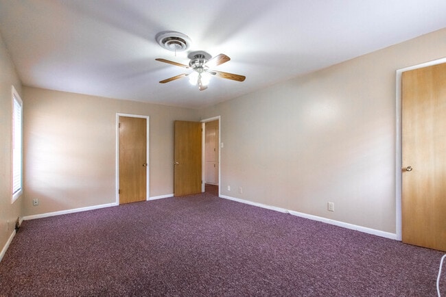 Building Photo - 1227 Ector St