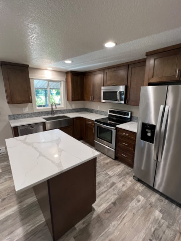 Building Photo - 912 E Harrison Ave