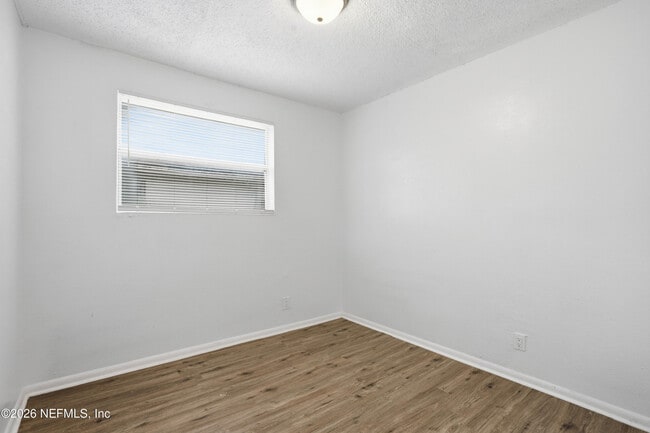 Building Photo - 2154 Placeda St