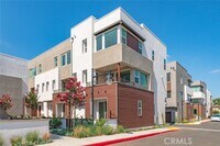 Building Photo - 609 S Lyon St