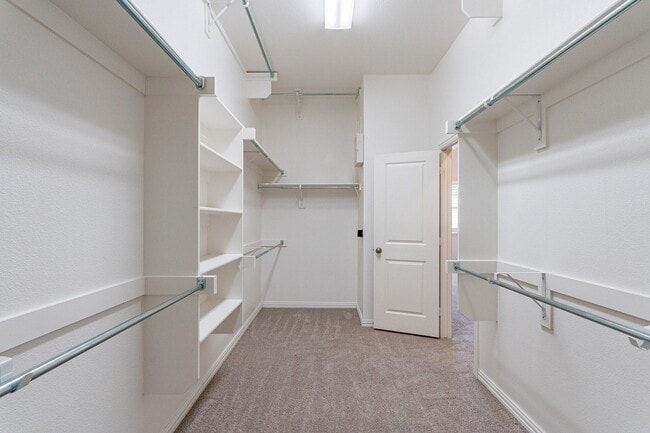 Building Photo - 3927 Cascade Sky Dr