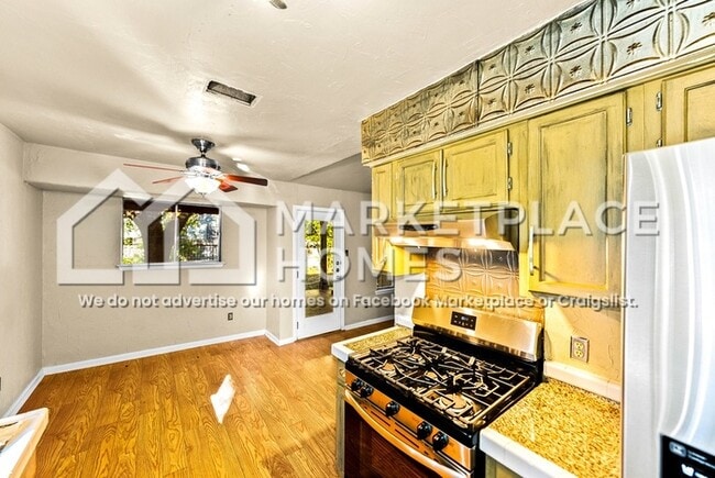 Building Photo - 8500 Caspian Dr