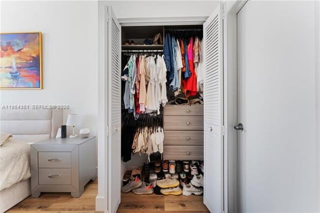 Building Photo - 253 NE 2nd St