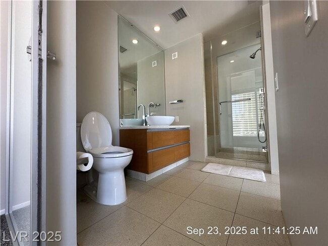 Building Photo - PARTIALLY FURNISHED 8TH FLOOR 1 BED 1 BATH