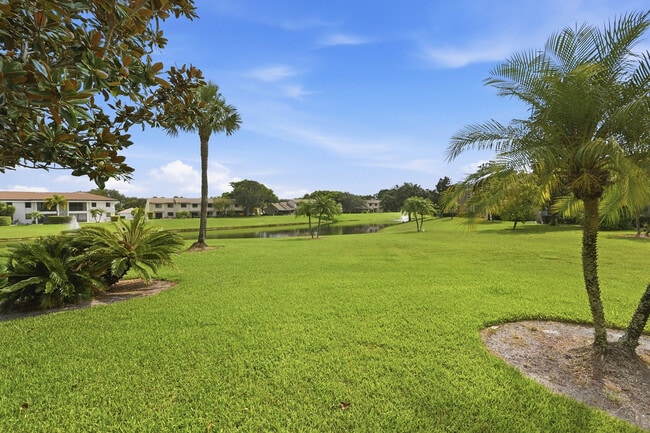Building Photo - 2805 Casita Way