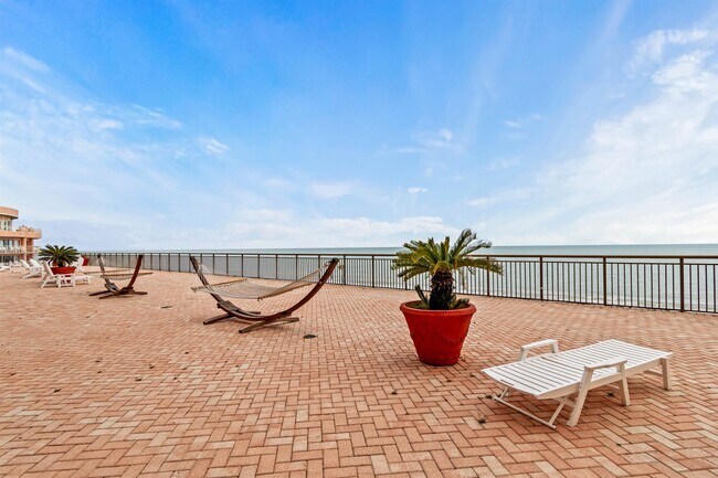 Building Photo - 6900 N Ocean Blvd