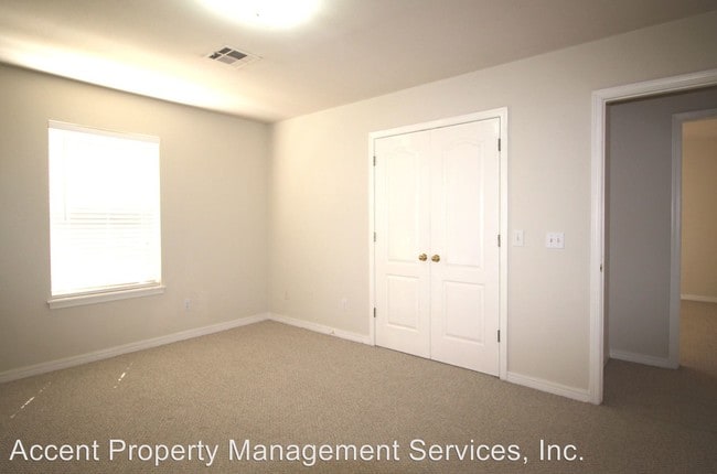 Building Photo - 235 S 176th West Ave