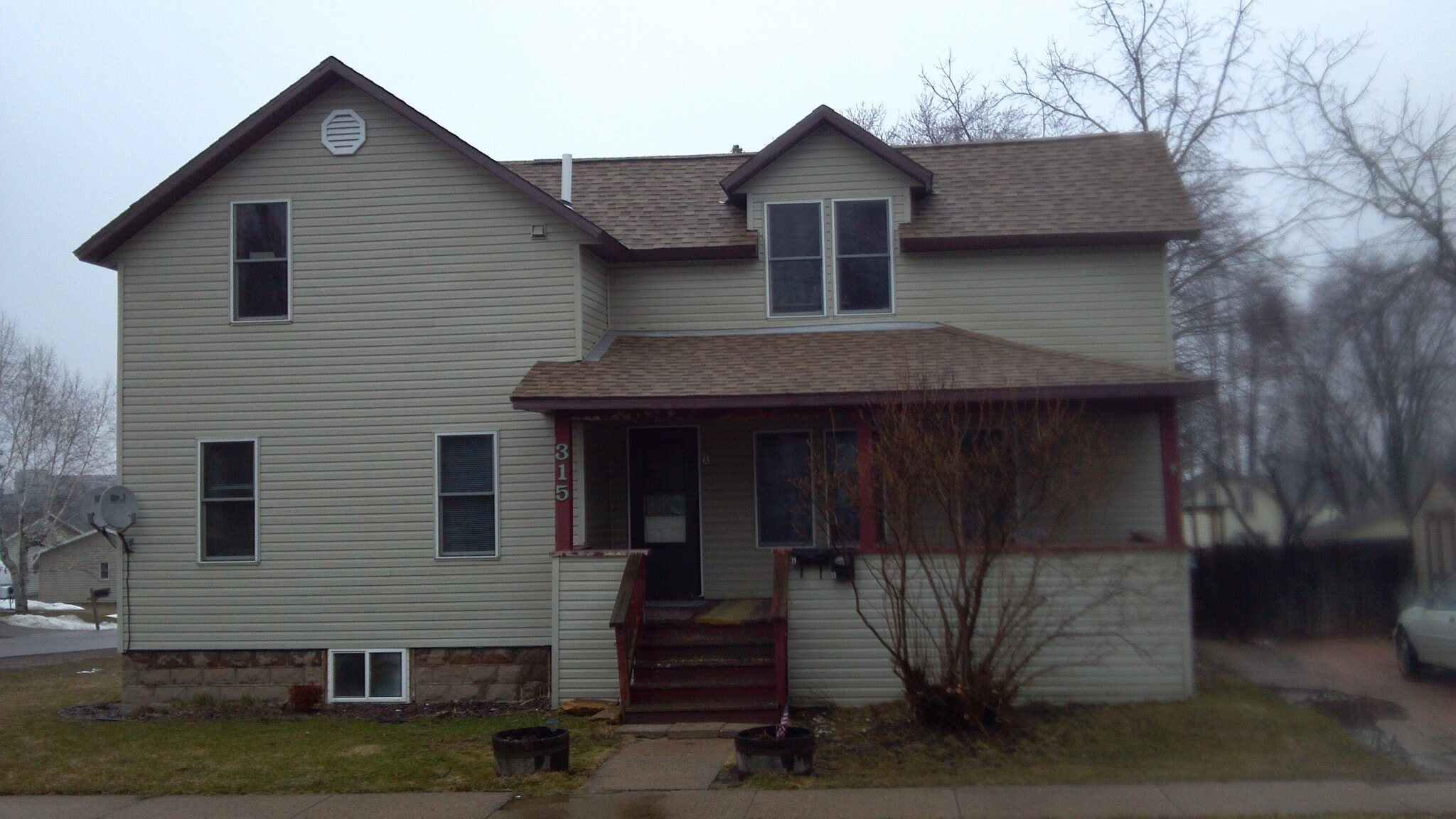 Building Photo - 315 W Cleveland St Apt. A