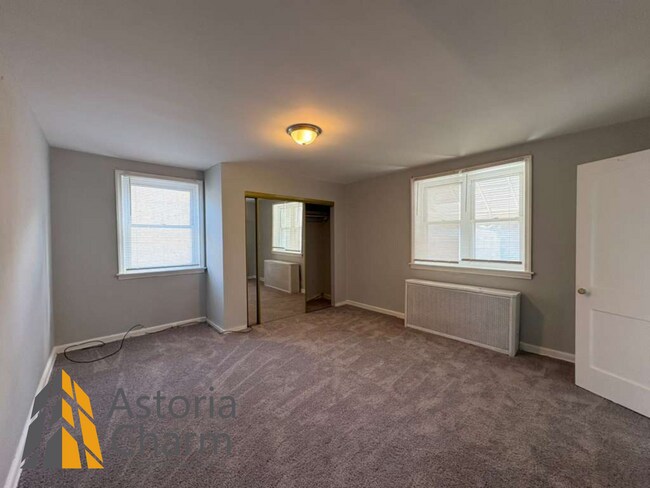 Building Photo - Conveniently Located 4 Bedroom with Privat...