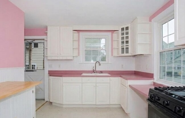 Building Photo - 188 South St