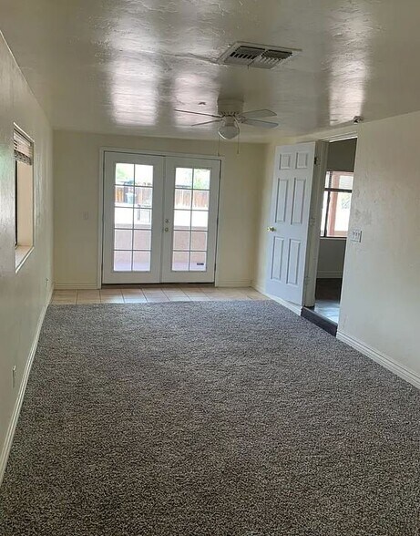 Building Photo - 1474 E Hedrick Dr