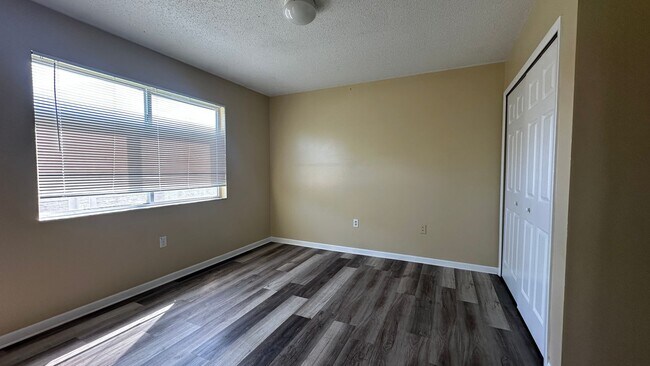 Building Photo - 112 Cory Ln