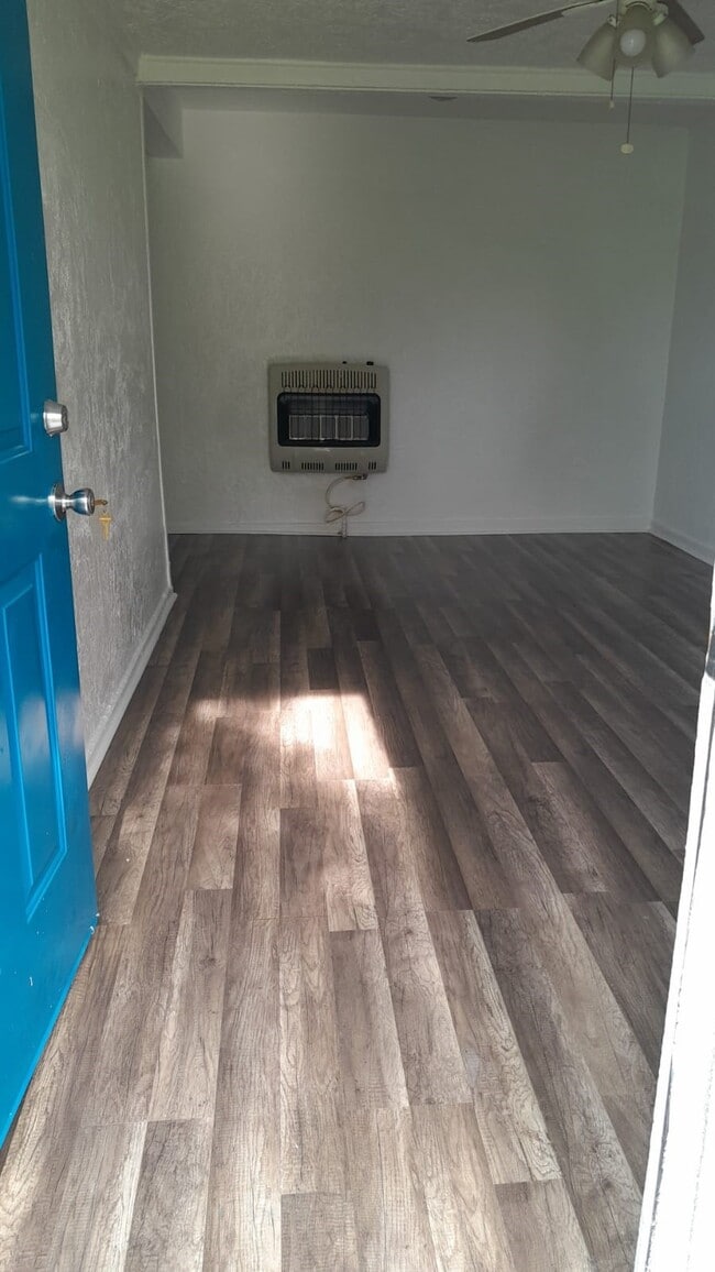 Building Photo - 2405 Franklin St