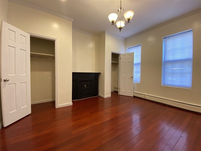 Building Photo - 519 Palisade Ave