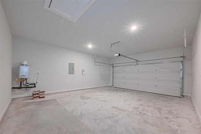 Building Photo - 8438 Sweet Cherry Ln