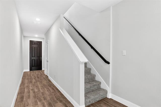 Building Photo - 916 Lido Ln
