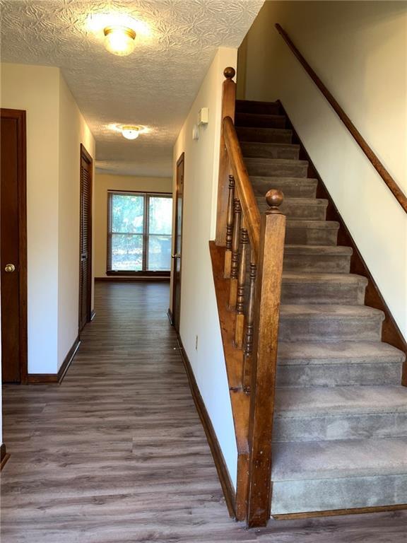 Building Photo - 1107 Booth Ct SW