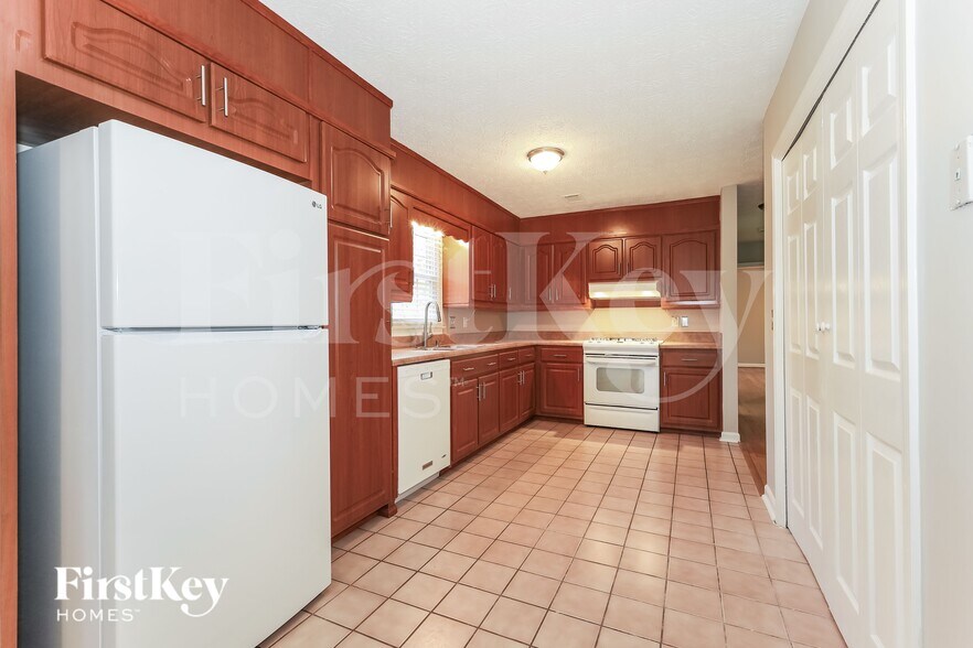 Building Photo - 2067 Shillingwood Dr NW