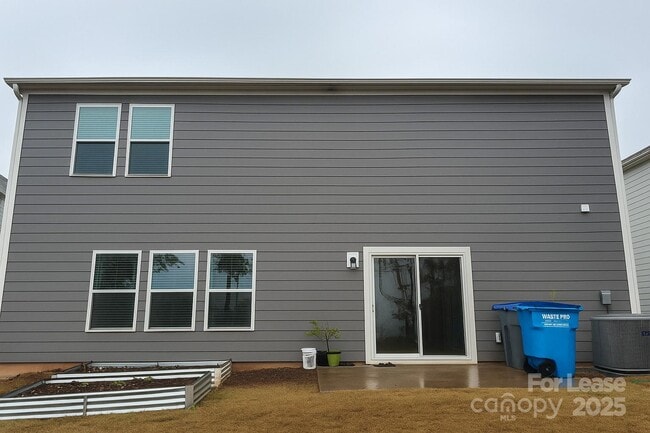 Building Photo - 4113 Armstrong Farm Dr