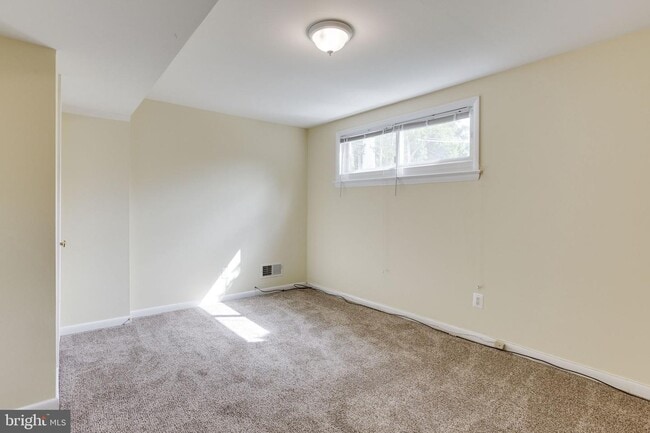 Building Photo - 6500 Wilson Ln