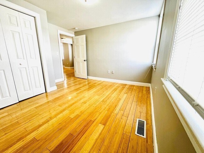 Building Photo - 199 Andover St