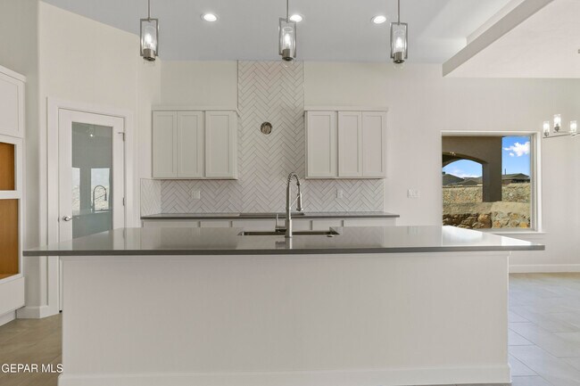 Building Photo - 13653 Baja Vista Ct