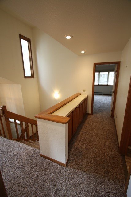 Building Photo - 3 Bedroom East Anchorage Townhouse!