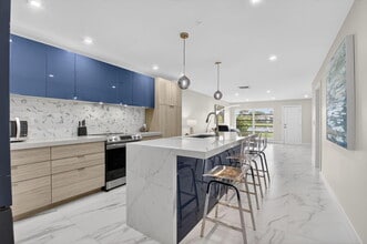 Building Photo - 5753 Spindle Palm Ct