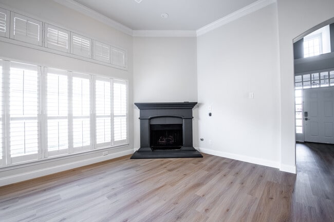 Building Photo - 1814 Morning Glory