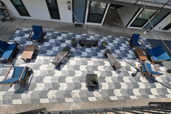 Building Photo - 43 Hyde Park